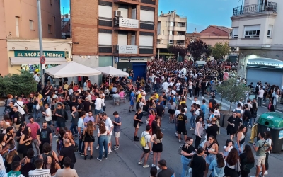 El Correbars arribant a la plaça del Mercat | Núria Garcia